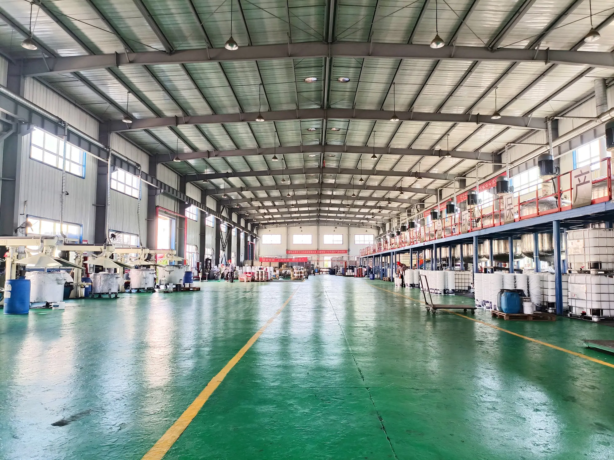 盤(pán)點(diǎn)靠譜的鍋爐油罐用的水性漆品牌，選購(gòu)時(shí)該如何選擇